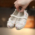 Children's Hanfu shoes girls 2023 new spring and autumn ancient style embroidered shoes princess children's shoes ancient costume shoes Han shoes cloth shoes - Image 4
